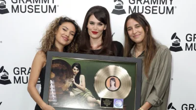 Sienna Spiro's Debut Album 'Visitor' Goes Gold as 'My House' World Tour Nears